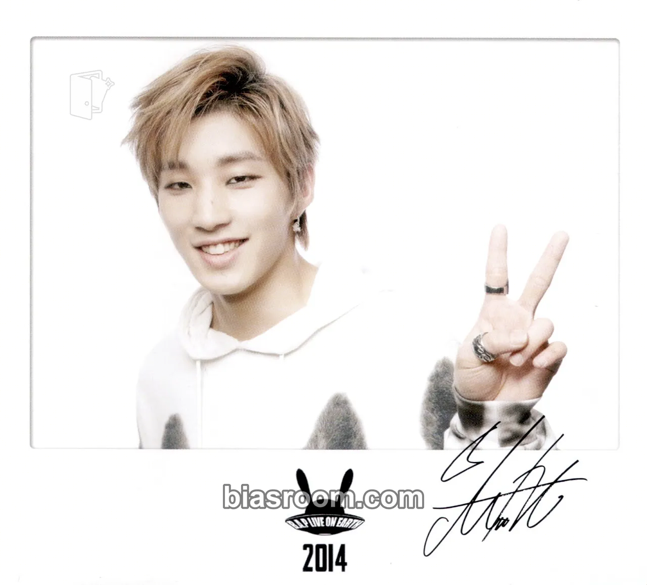 Jongup B.A.P: Live on Earth 2014 Tour Photocard - BANG&JUNG&YOO&MOON - BANG&JUNG&YOO&MOON K-pop photocard