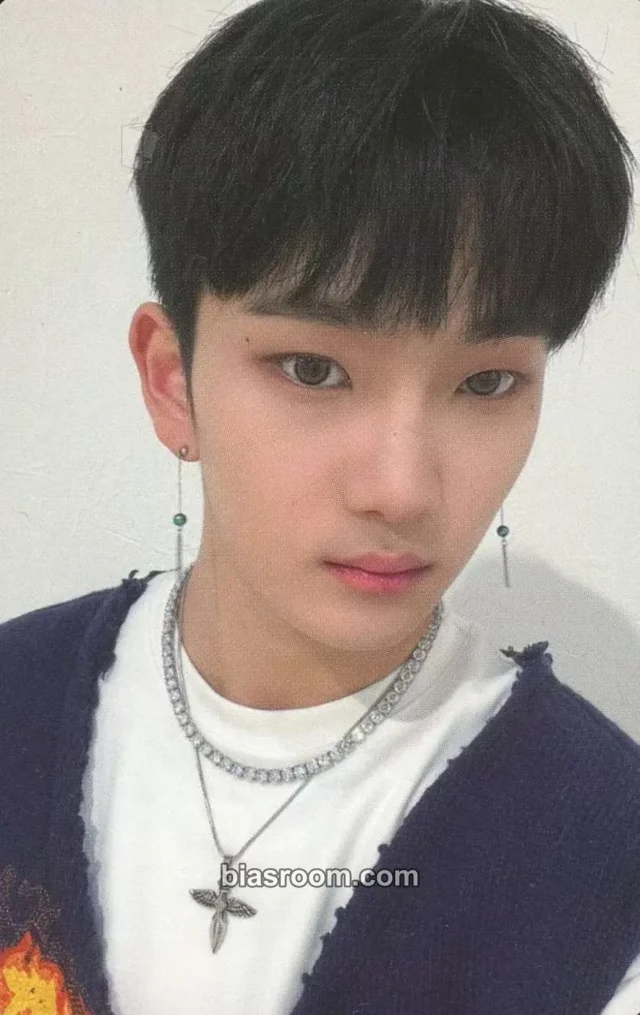 n.SSign - Junhyeok - Salty Album album photocard member version