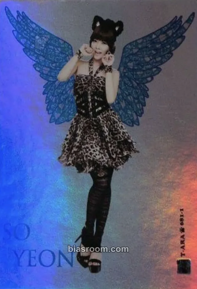 T-ARA - Soyeon - T-ARA Star Collection Card Other star collection card double-sided non-standard size holographic (hologram)