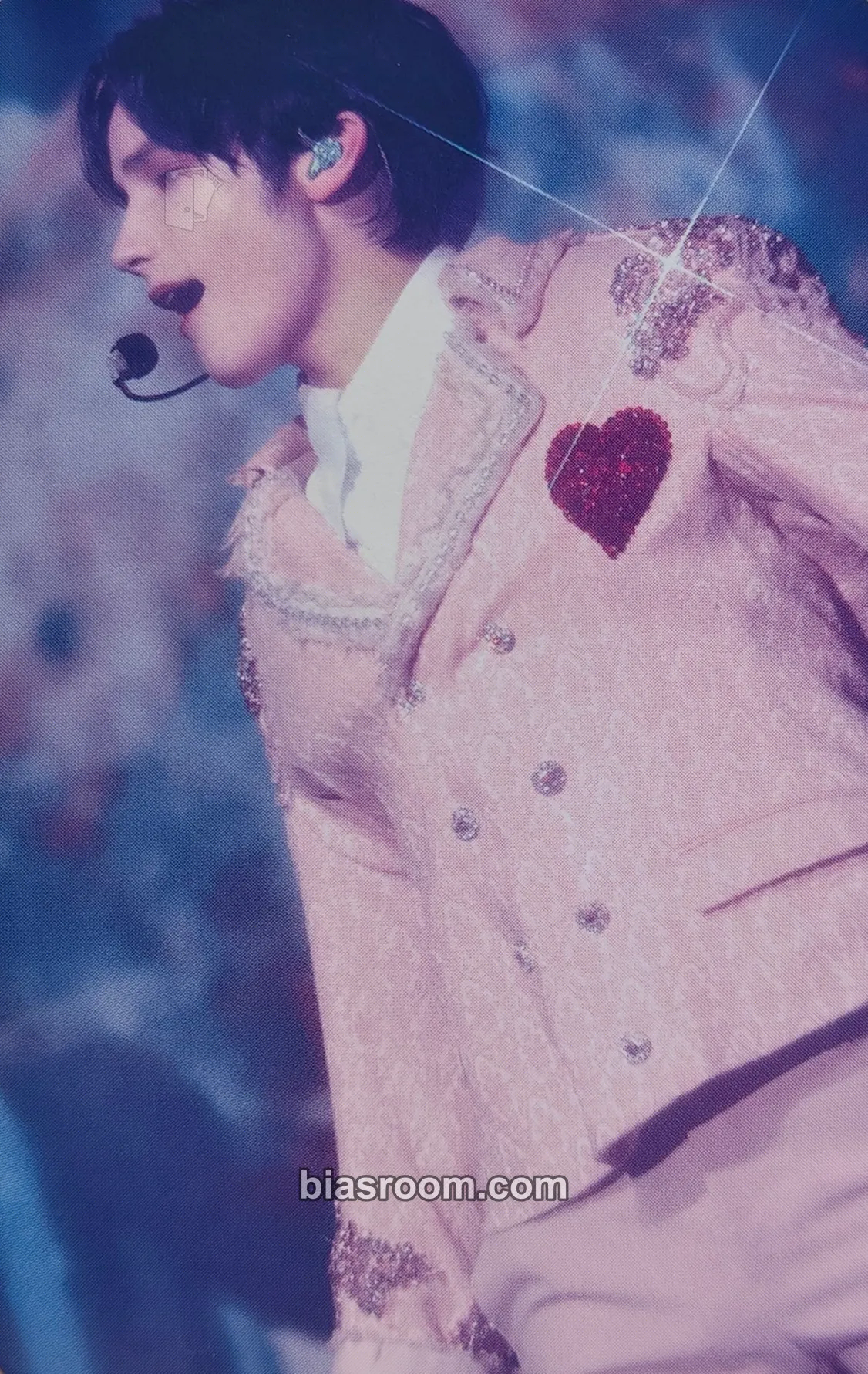 Huening Kai Act: Love Sick In Japan (DVD & Blu-Ray) Photocard - TOMORROW X TOGETHER - TOMORROW X TOGETHER K-pop photocard