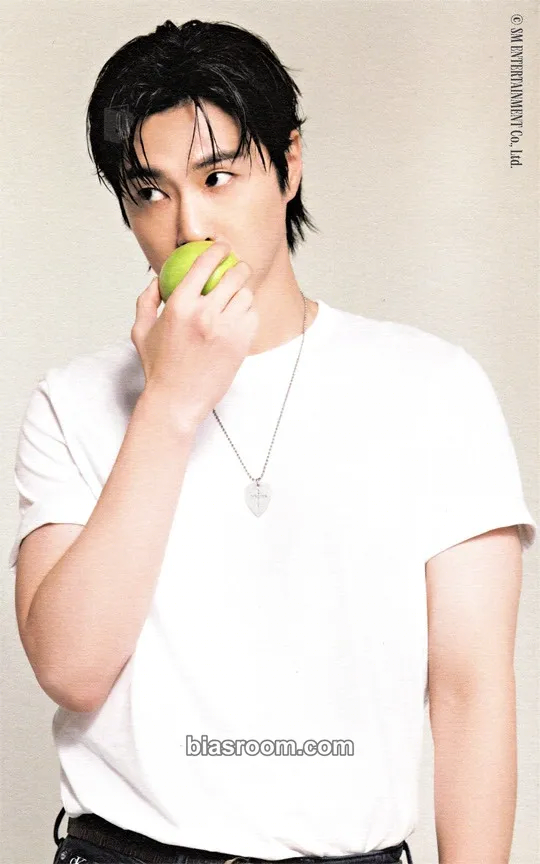 U-Know Yunho 2024 Season's Greetings Photocard - TVXQ - TVXQ K-pop photocard