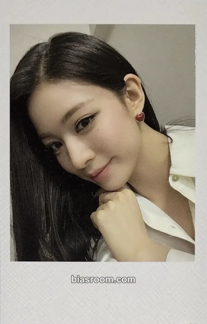 Chaeyoung From Our Memento Box Photocard - fromis_9 - fromis_9 K-pop photocard