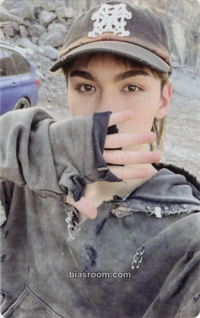 SEVENTEEN - Vernon - V8 Album application benefit fan event standard version weverse global shop (wvg)