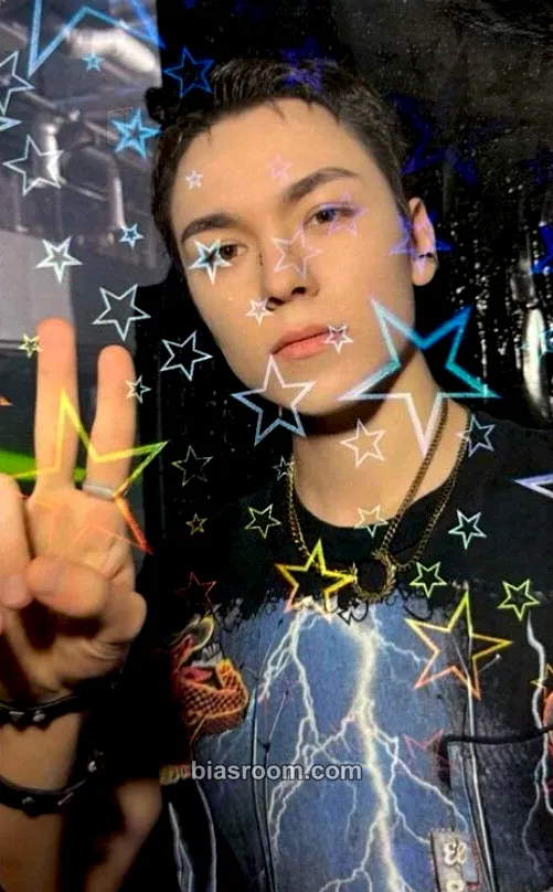 Vernon HAPPY BURSTDAY Photocard - SEVENTEEN - SEVENTEEN K-pop photocard