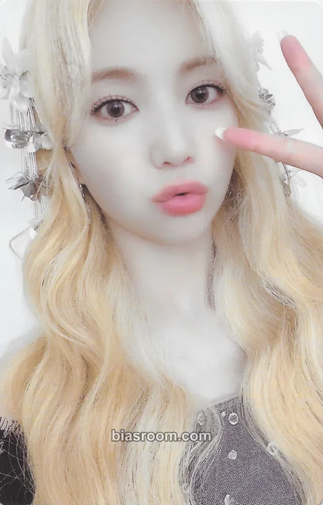 OH MY GIRL - Yubin - Dreamy Resonance Album album photocard serenade version