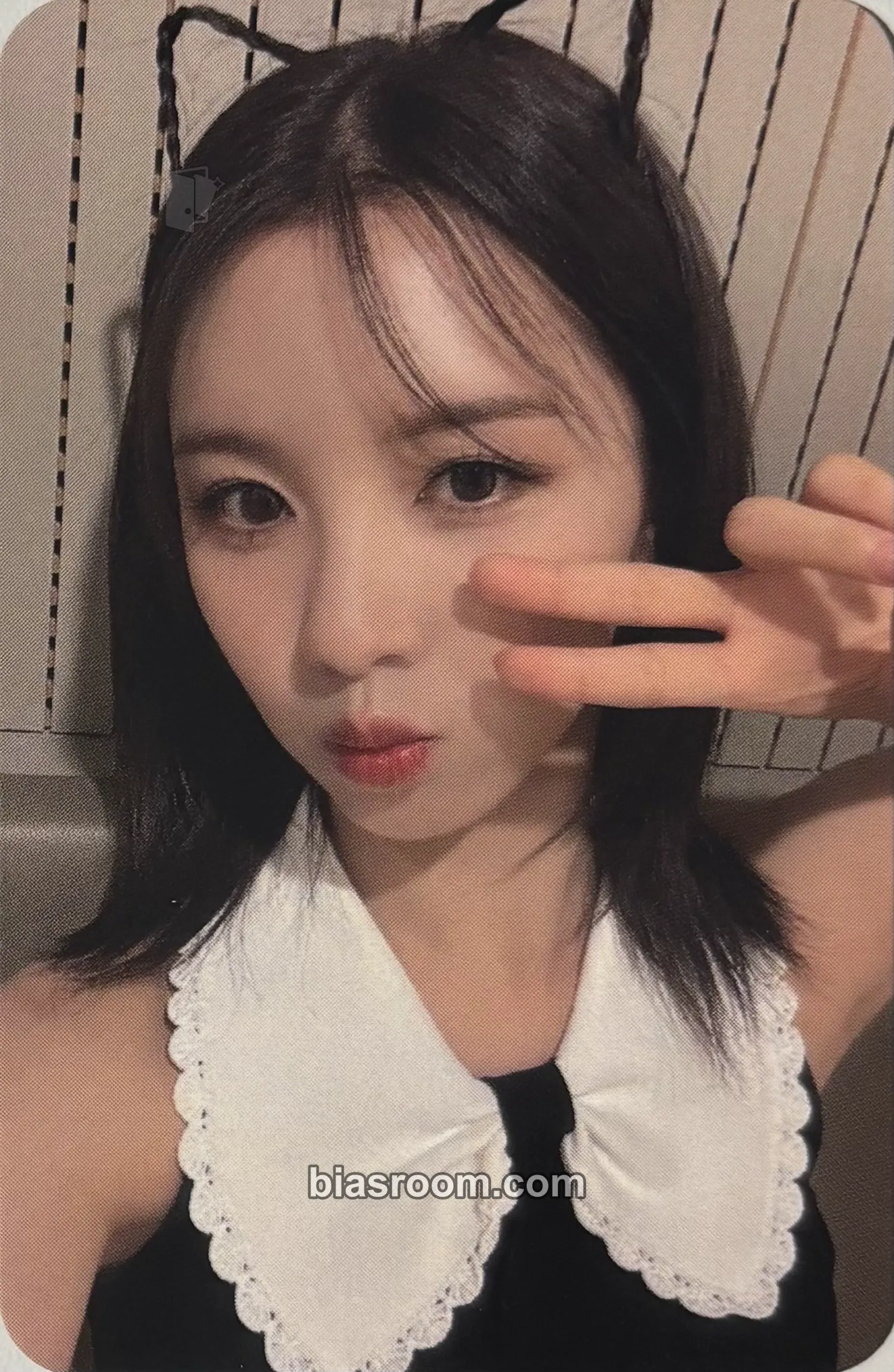 Lucy Unframed Photocard - WOOAH - WOOAH K-pop photocard