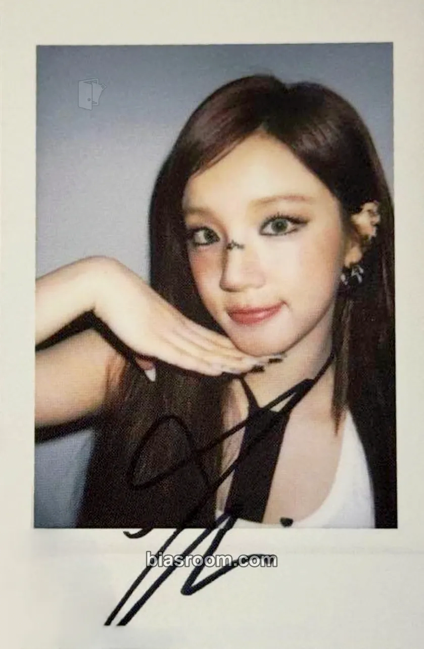 Yuqi We made Photocard - i-dle - i-dle K-pop photocard
