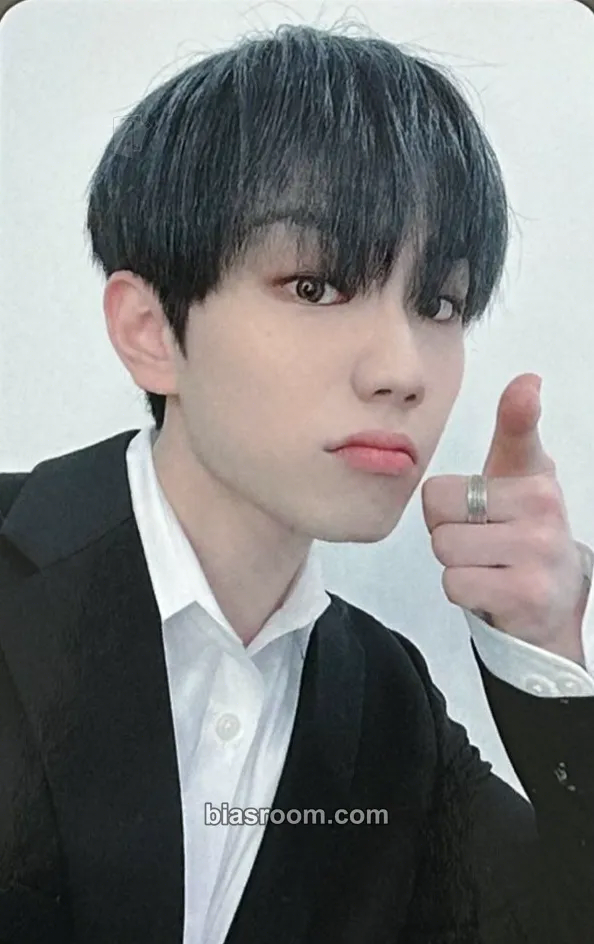 Wonjun iDENTIFICATION Photocard - E’LAST - E’LAST K-pop photocard