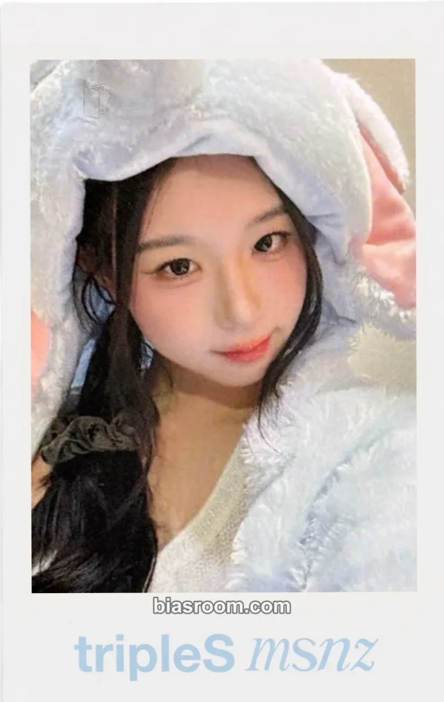 tripleS - Chaeyeon - Beyond Beauty Album everline fansign round 2 polaroid