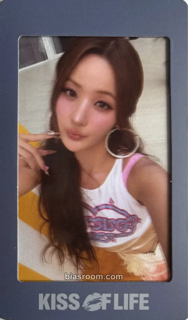 KISS OF LIFE - Belle - 224 Album album inclusion film photo magazine version