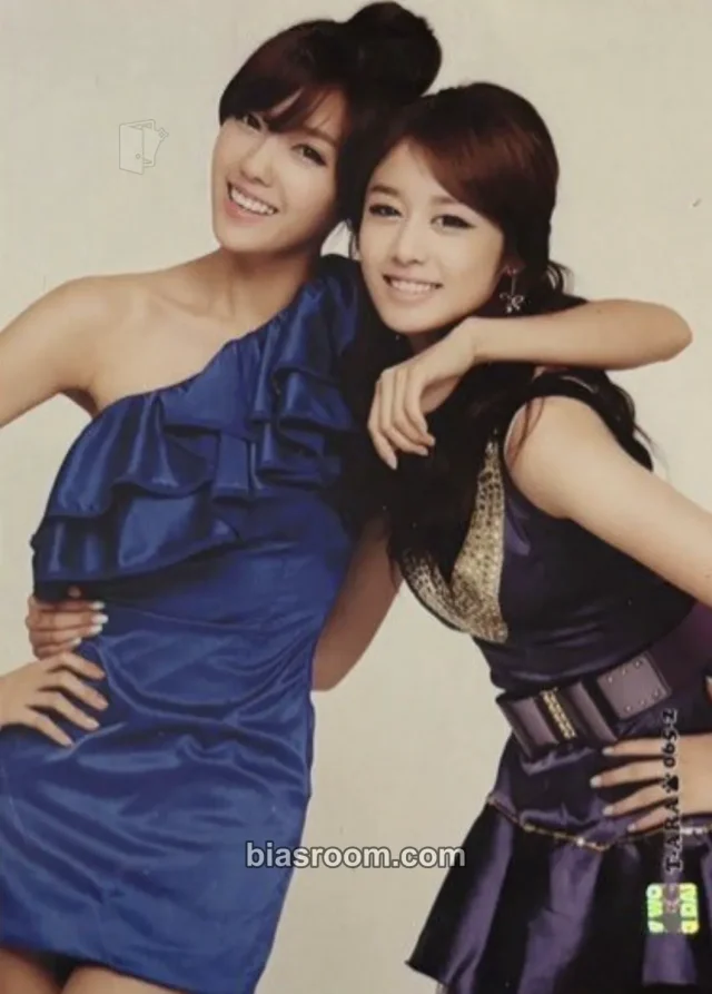 T-ARA - Soyeon & Jiyeon - T-ARA Star Collection Card Other star collection card non-standard size double-sided