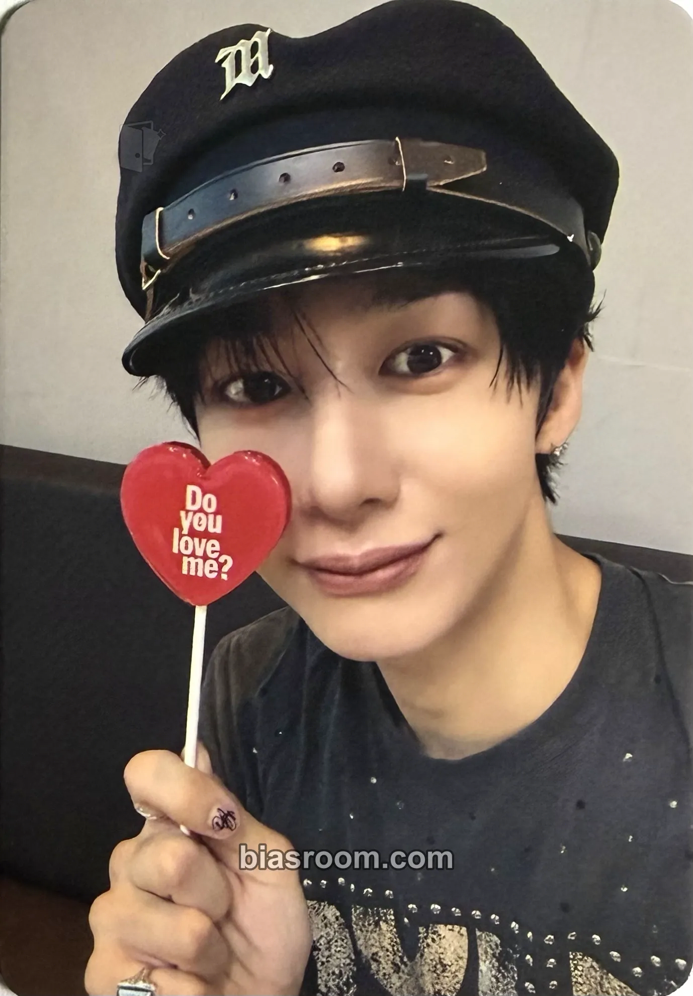 Hyungwon Love Me Photocard - MONSTA X - MONSTA X K-pop photocard