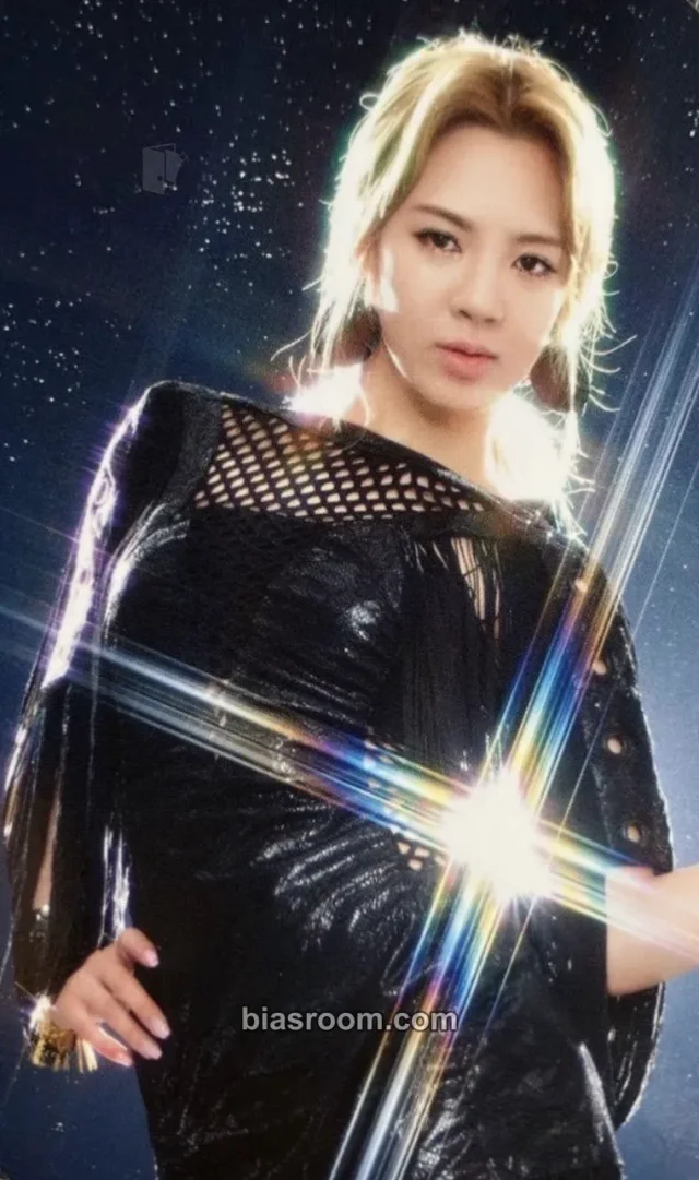 Girls' Generation - Hyoyeon - 2011 Girls Generation Tour Event fanclub/membership photocard set special card