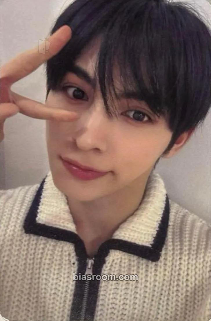 Masami Smoke Point Photocard - ALL(H)OURS - ALL(H)OURS K-pop photocard