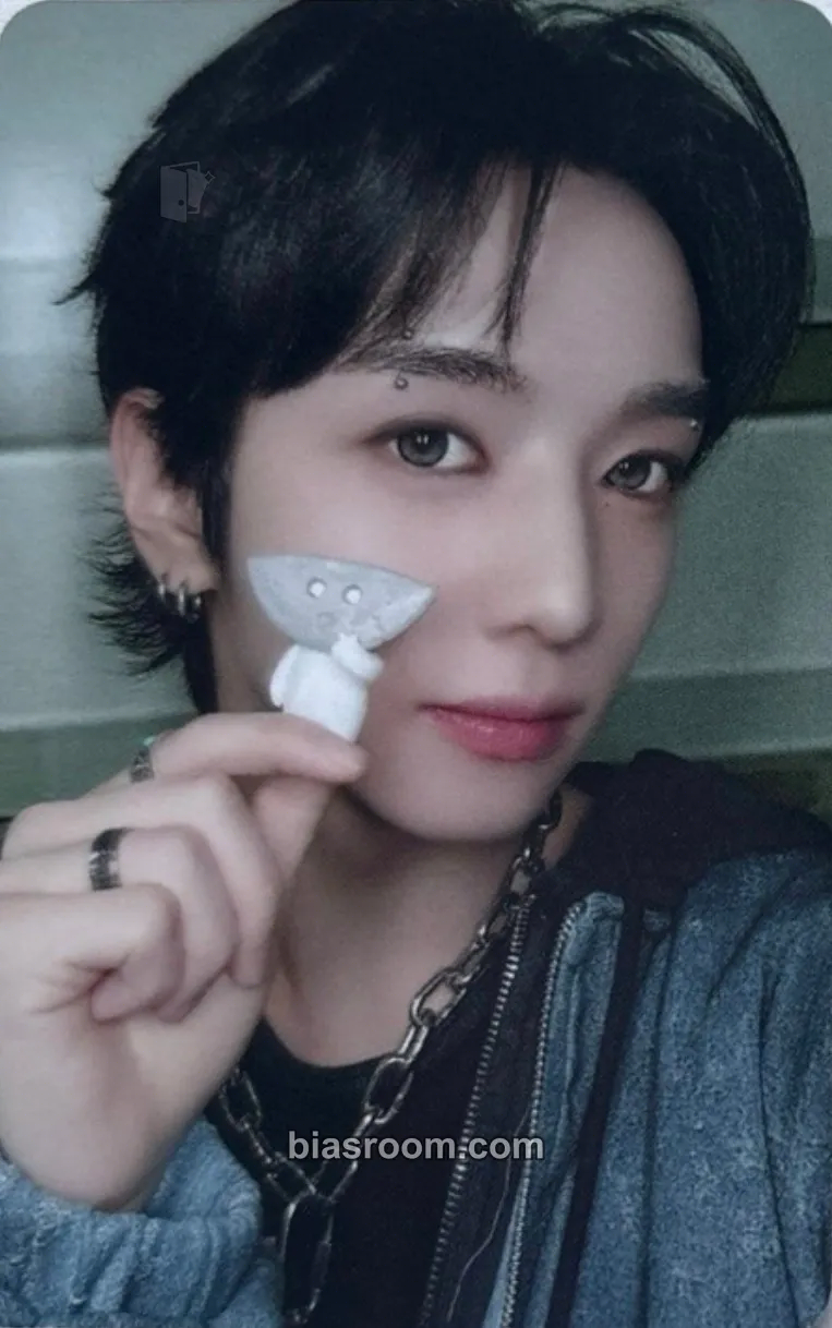 Yujun ROUTE ZERO: The ORA Photocard - xikers - xikers K-pop photocard