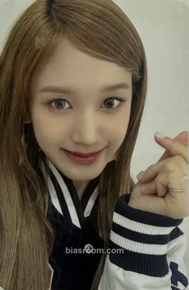STAYC - J - TEENFRESH World Tour Event jacket merch photocard