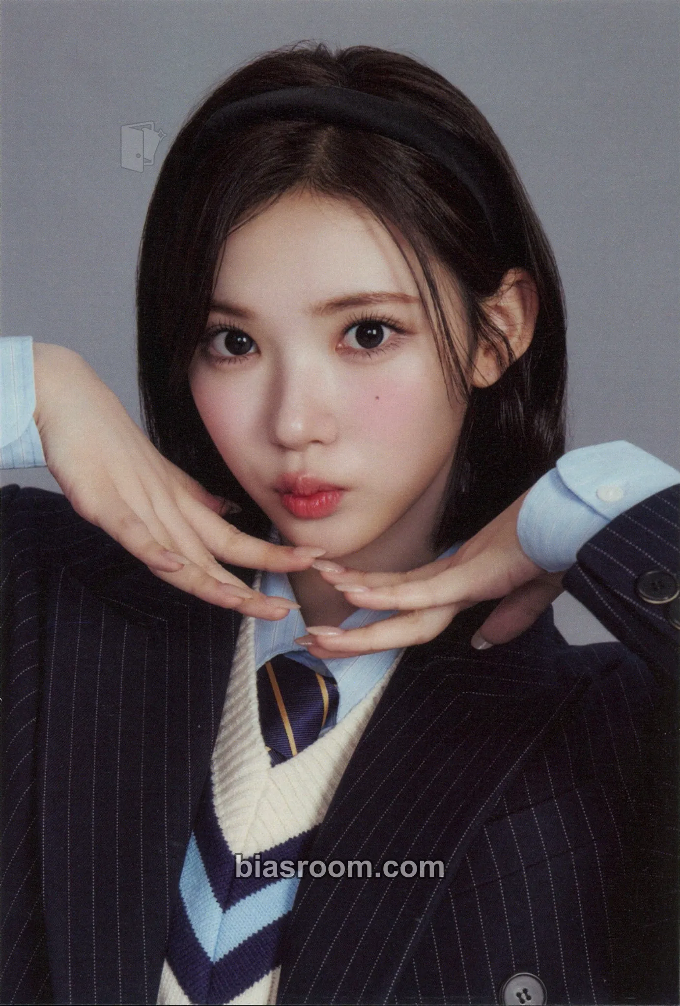 Jiwoo Hearts2House Photocard - Hearts2Hearts - Hearts2Hearts K-pop photocard
