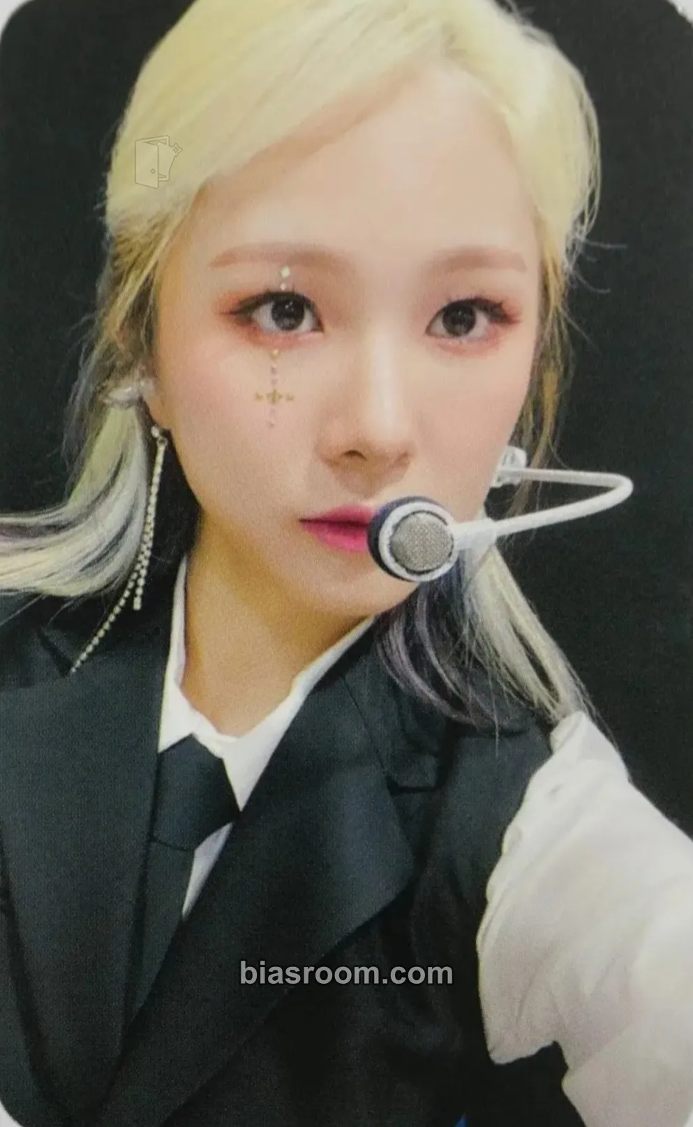 Mia Return of The Girl Photocard - EVERGLOW - EVERGLOW K-pop photocard