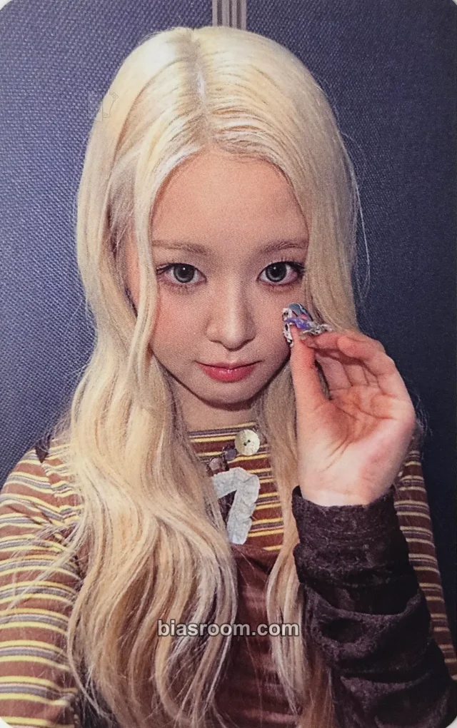HEART OF WOMAN - Ayne - Heart Byte : LEGACY Album interasia round 3 fansign golden era version
