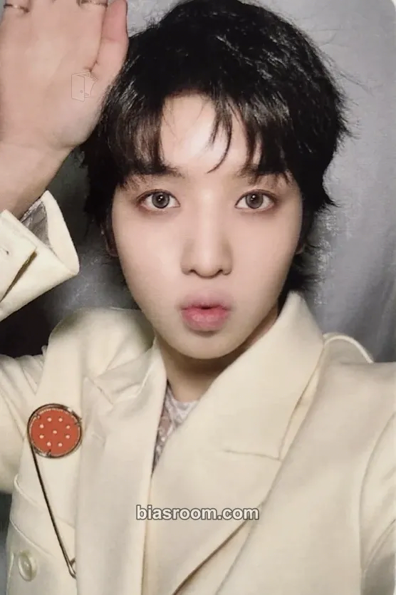 Yujun HOUSE OF TRICKY : SPUR Photocard - xikers - xikers K-pop photocard