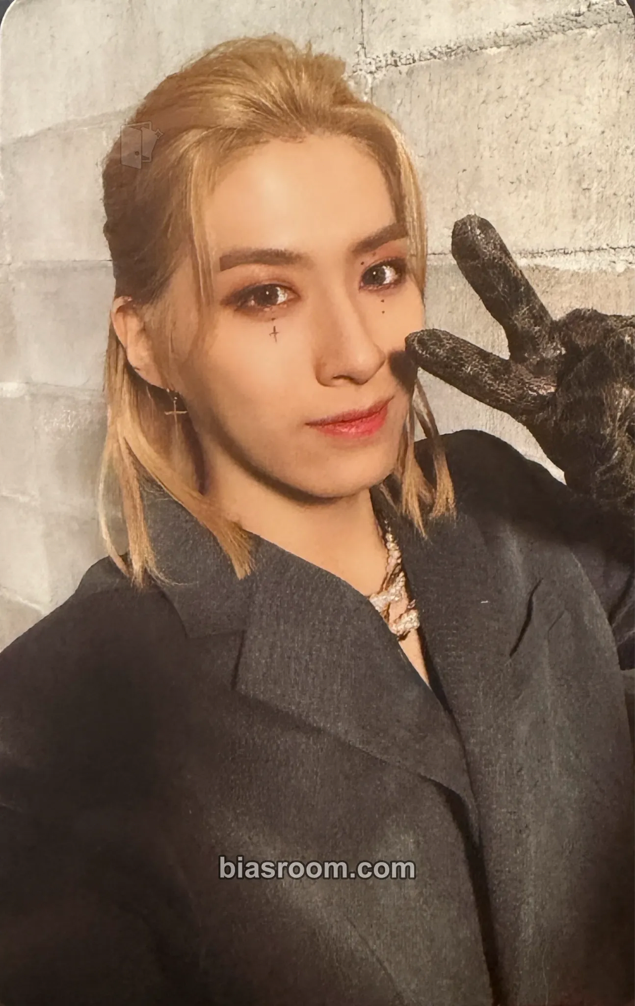 Xion DEVIL Photocard - ONEUS - ONEUS K-pop photocard