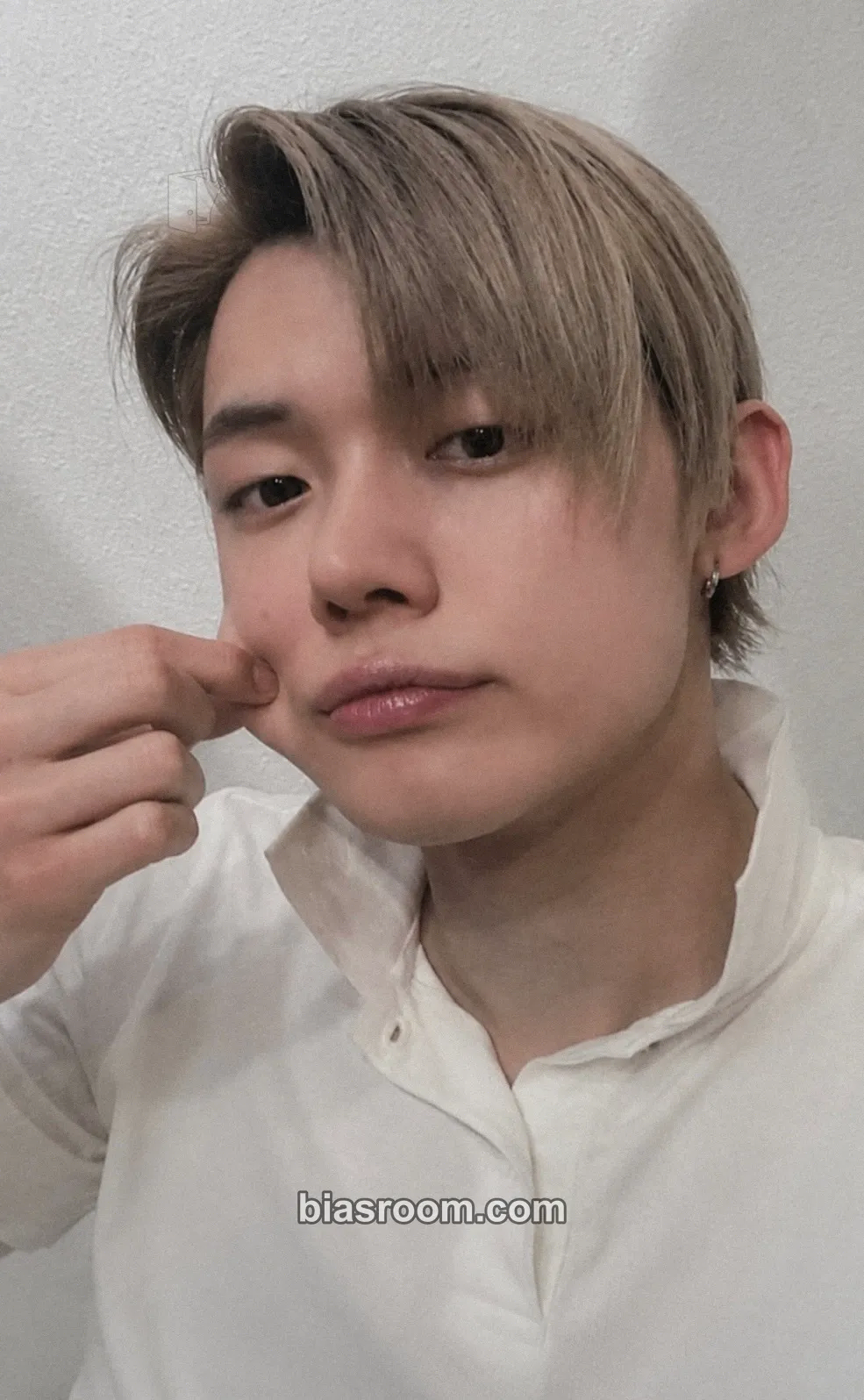 Yeonjun NO LABELS: PART 02 Photocard - TOMORROW X TOGETHER - TOMORROW X TOGETHER K-pop photocard
