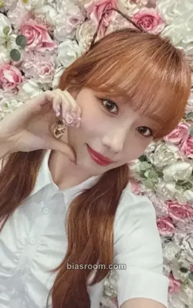 Kep1er - Youngeun - LOVESTRUCK! Album makestar round 2 fansign
