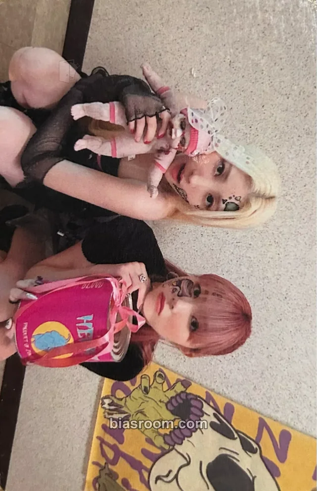 PURPLE KISS - Chaein & Ireh - HIDE & SEEK Album bizent