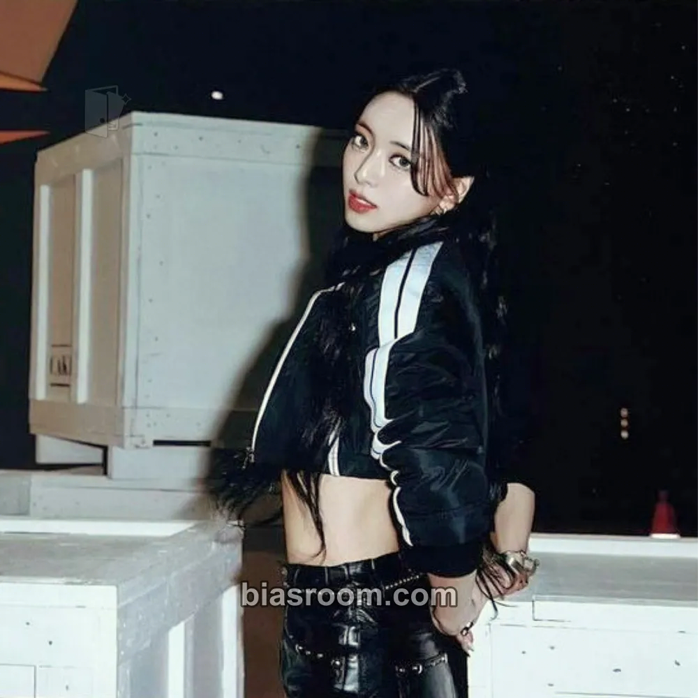 Yuna KILL MY DOUBT Photocard - ITZY - ITZY K-pop photocard