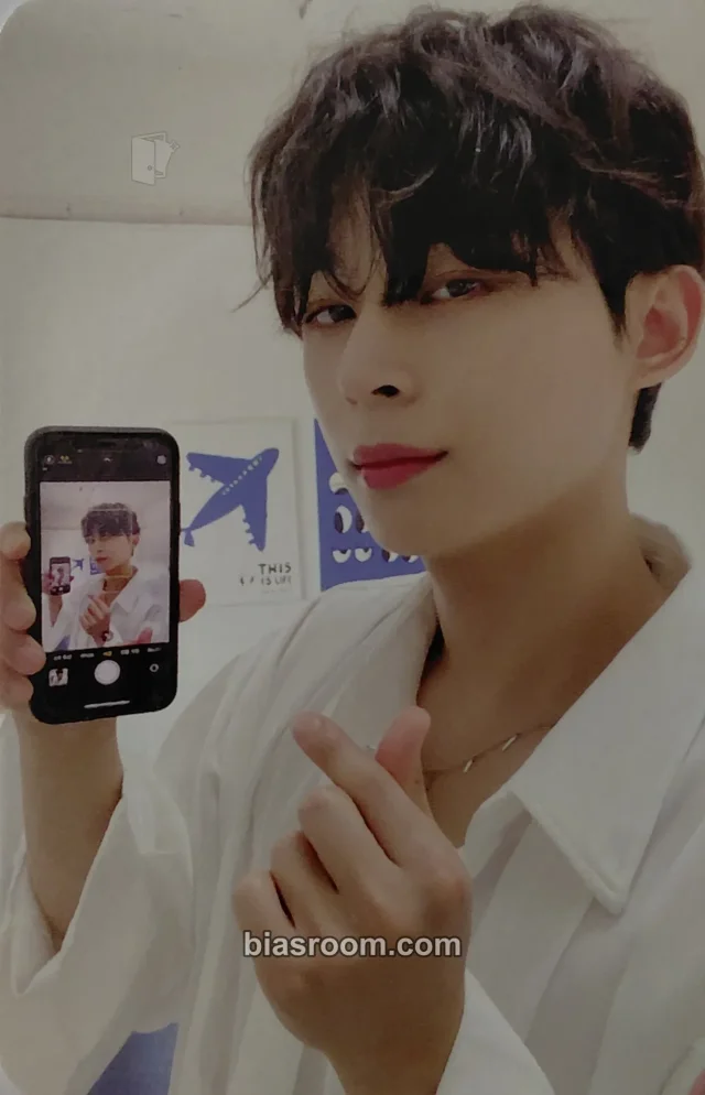 XD - UO - BLUE Album album photocard