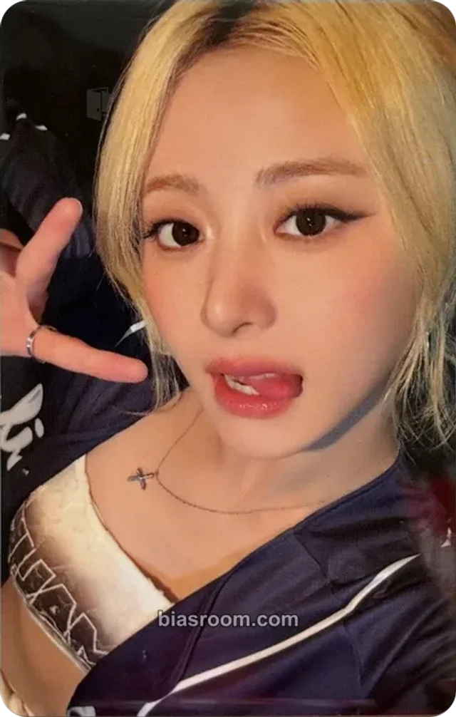 LE SSERAFIM - Huh Yunjin - Sound Coin Album Album pob (pre-order benefit) weverse global shop (wvg)