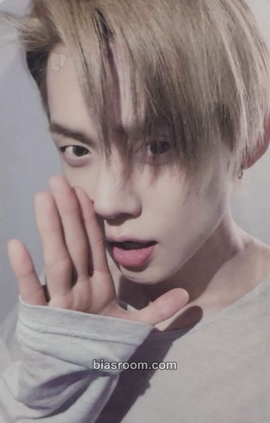 Yeonjun NO LABELS: PART 02 Photocard - TOMORROW X TOGETHER - TOMORROW X TOGETHER K-pop photocard