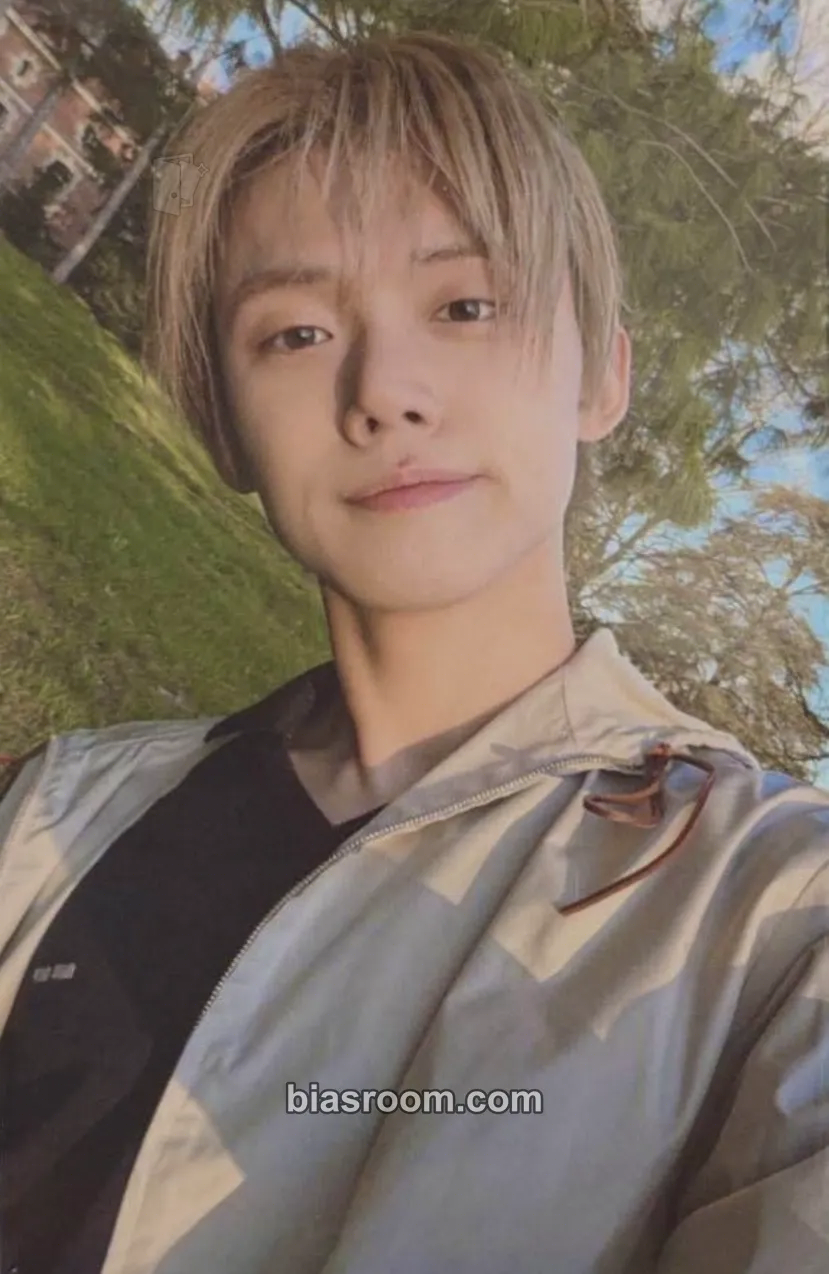 Yeonjun NO LABELS: PART 02 Photocard - TOMORROW X TOGETHER - TOMORROW X TOGETHER K-pop photocard