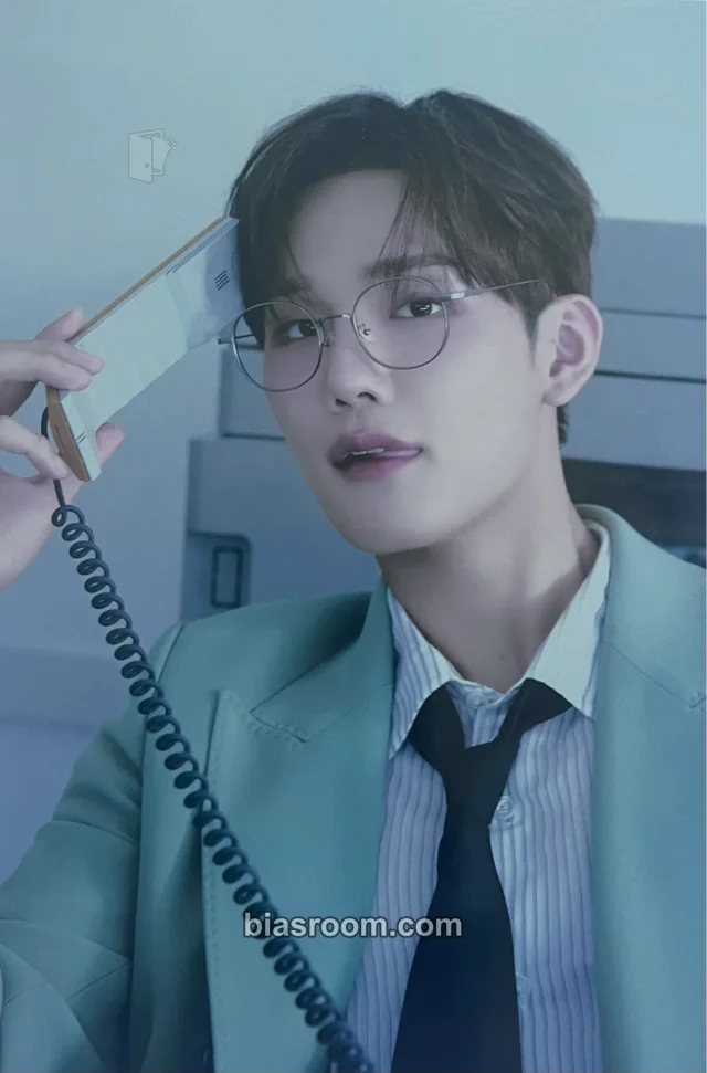 B.D.U - Seunghun - Wishpool Album light version postcard album inclusion