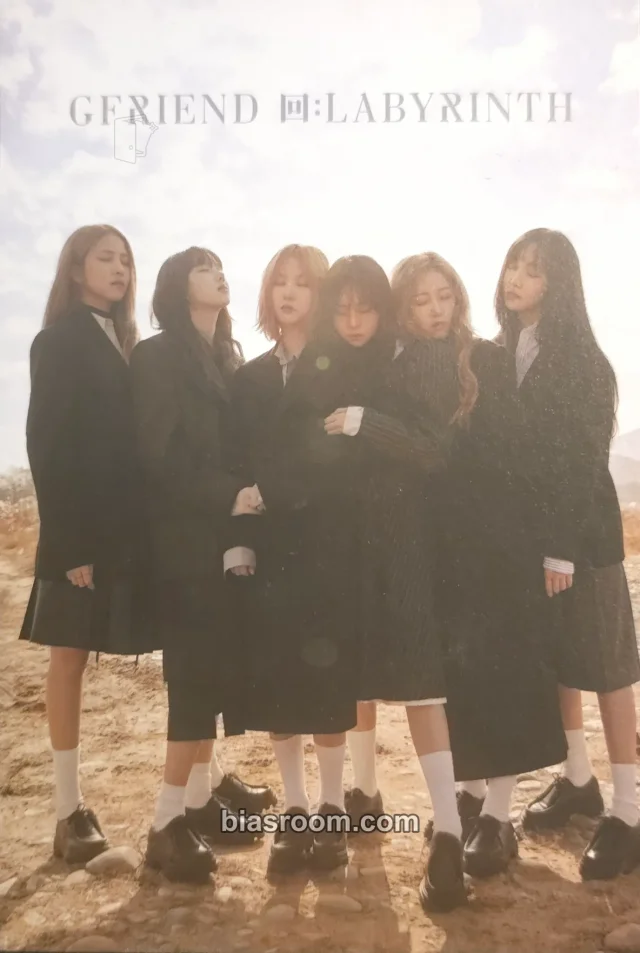 GFRIEND - 回: LABYRINTH Album pob (pre-order benefit) weverse global shop (wvg) postcard