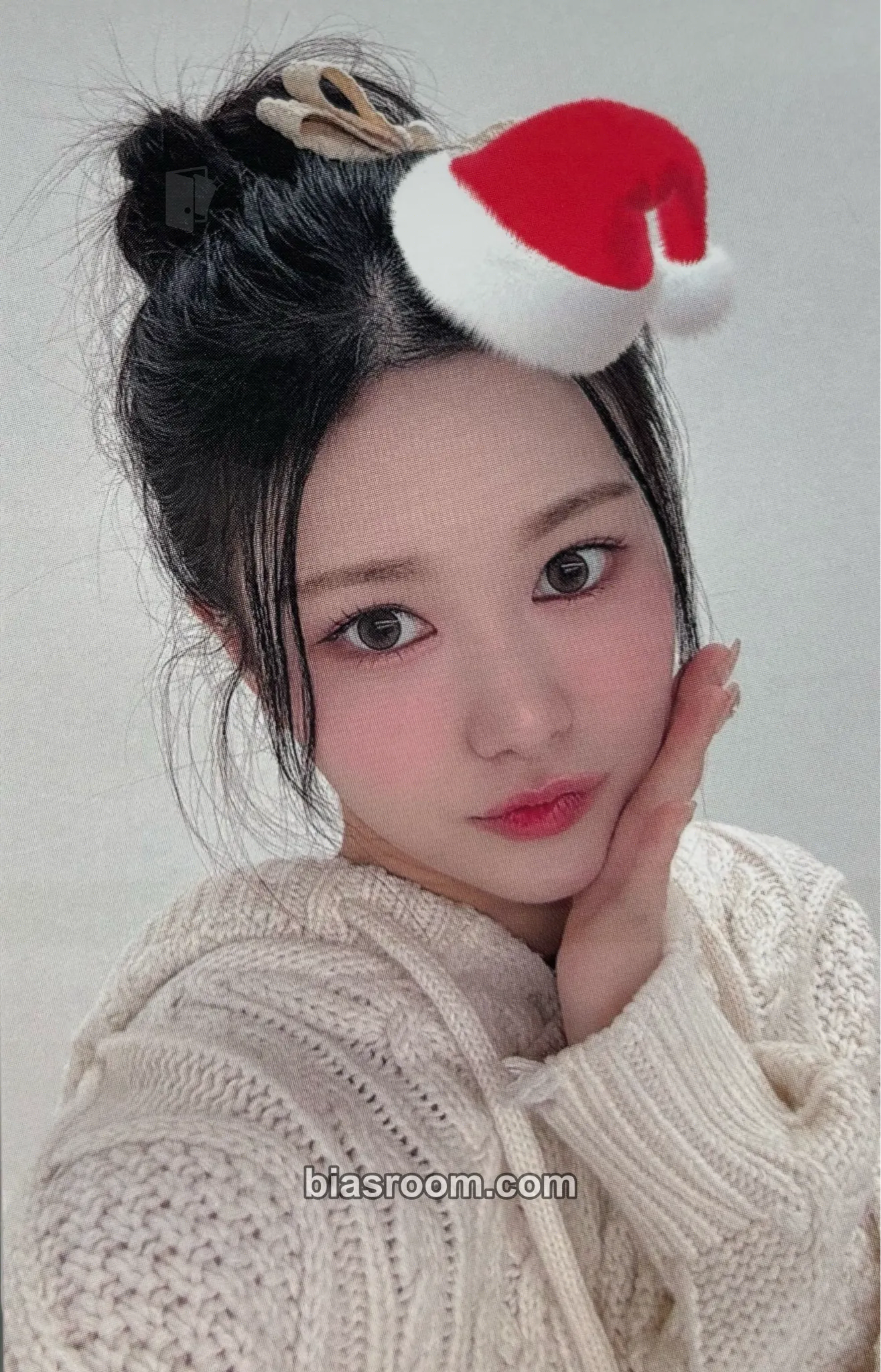Mayu Mujuk Photocard - tripleS - tripleS K-pop photocard