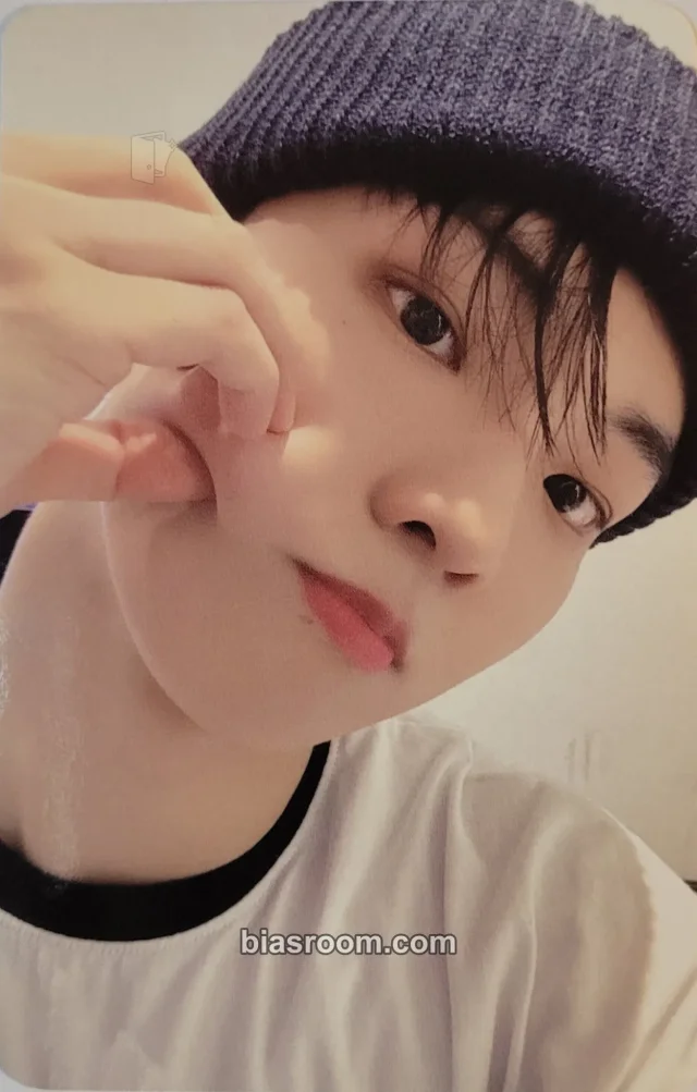 THE BOYZ - Q - WORLD TOUR: Zeneration 2 Event merch photocard