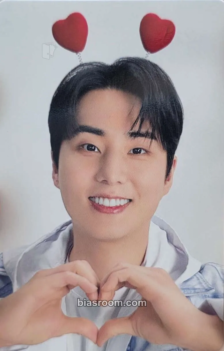 Young K DAY6 3rd World Tour Forever Young Photocard - DAY6 | Bias Room