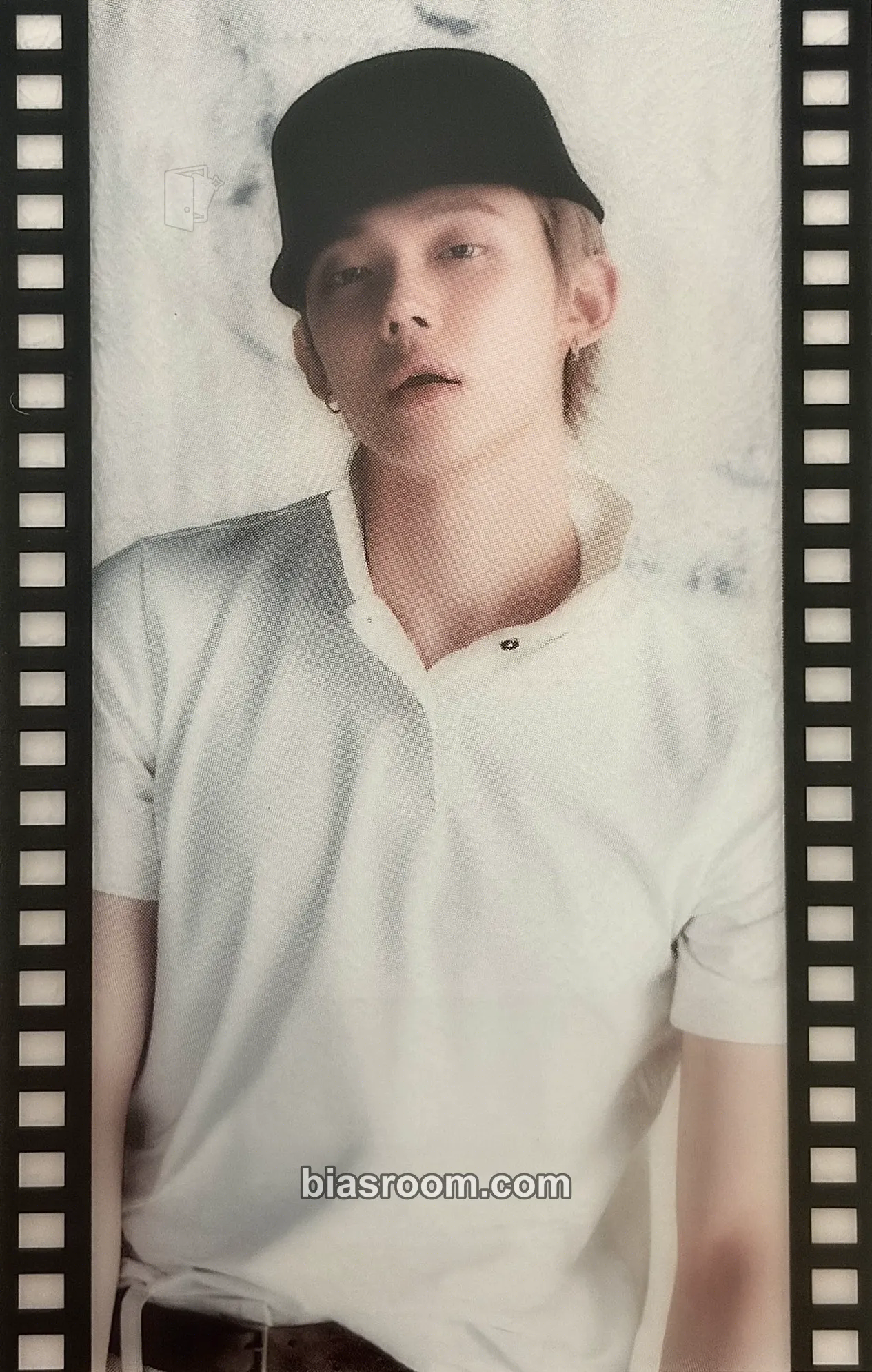 Yeonjun NO LABELS: PART 02 Photocard - TOMORROW X TOGETHER - TOMORROW X TOGETHER K-pop photocard