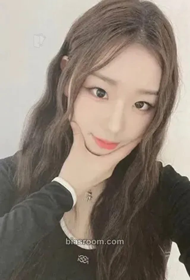 tripleS - Chaeyeon - Mujuk Album apple music lucky draw (LD)