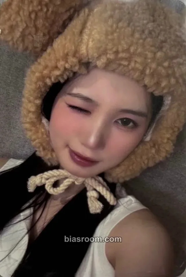 USPEER - Yeowon - Speed Zone Album ktown4u video call (fancall)