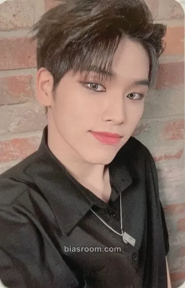 1the9 - Seunghwan - Turn Over Album album photocard