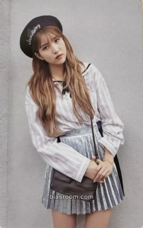 Sowon Gfriend 1st Photobook Photocard - GFRIEND - GFRIEND K-pop photocard