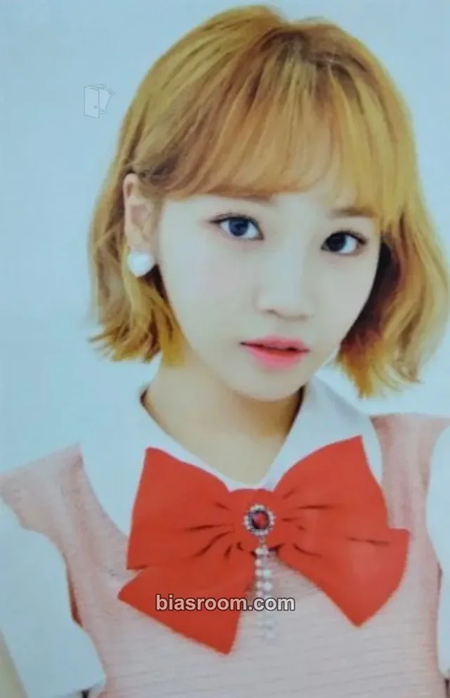 IZ*ONE - Kim Chaewon - ONEIRIC THEATER Event trading card