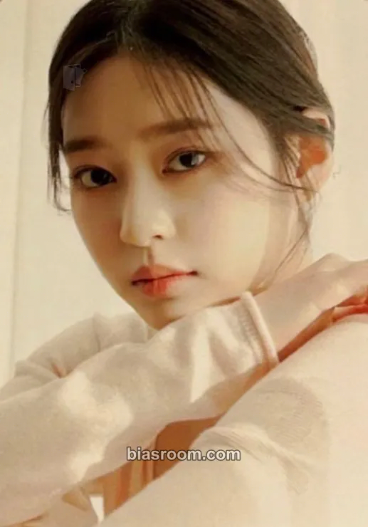 Minju DICON VOLUME 12 “SHALL WE DANCE?” Photocard - IZ*ONE - IZ*ONE K-pop photocard