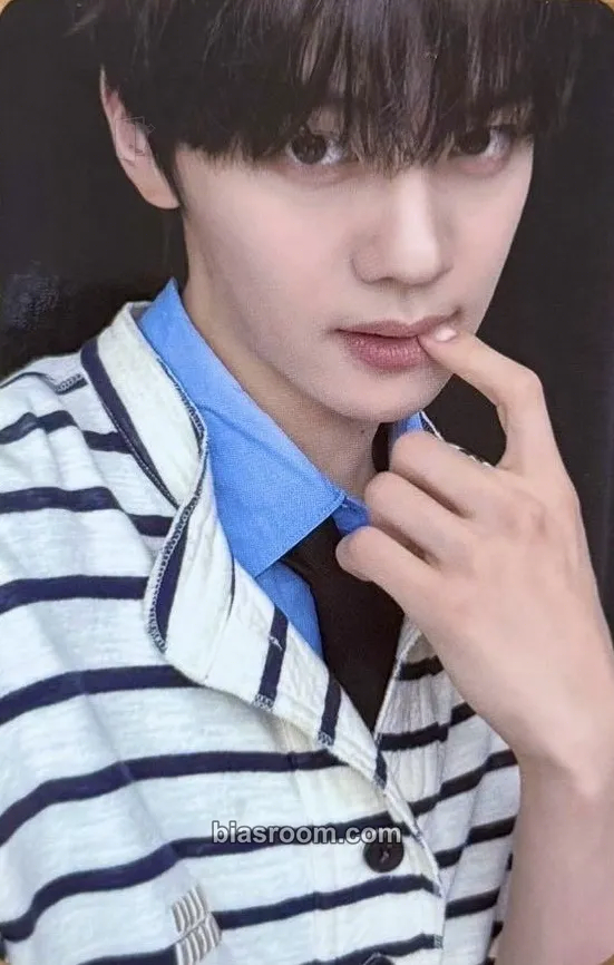 Gyuvin Sequence 01: Curiosity Photocard - AND2BLE - AND2BLE K-pop photocard