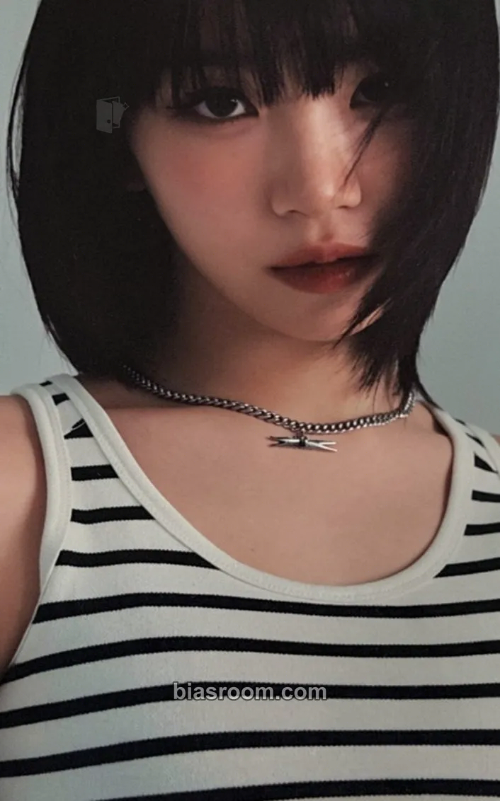 Kim Chaewon UNFORGIVEN Photocard - LE SSERAFIM - LE SSERAFIM K-pop photocard