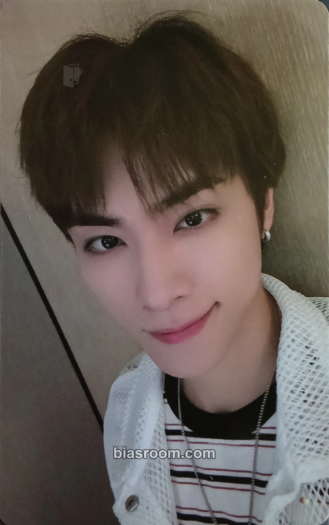 Xiaojun Give Me That Photocard - WayV - WayV K-pop photocard