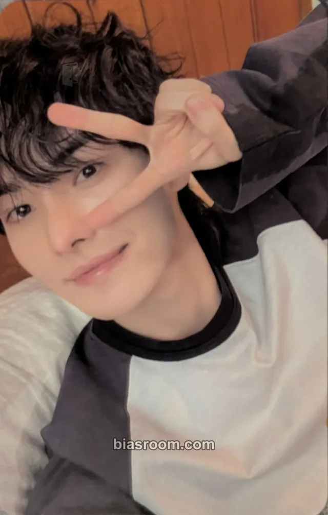 Hyunjun Hur - Hyunjun Hur (ex. Hwall) - Backseat Album album photocard
