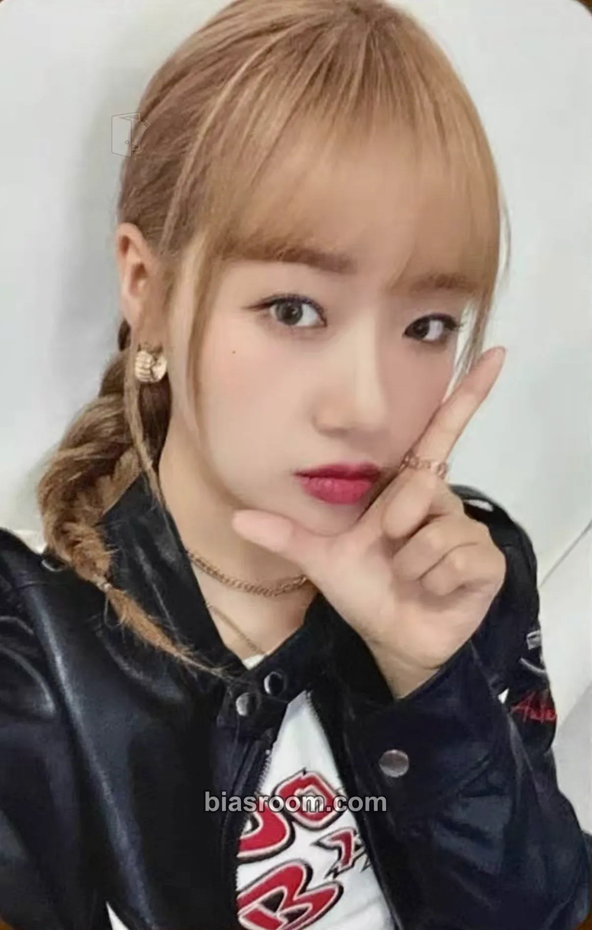 Choi Yoojung Sunflower Photocard - Choi Yoojung K-pop photocard